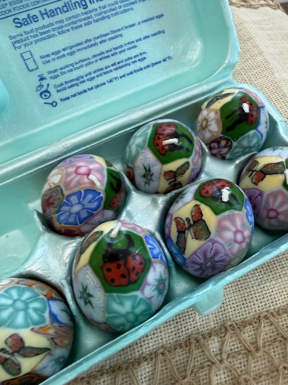 Set of 12 wax candles Easter , Floral, butterfly & Ladybug Design - Picture 4 of 6